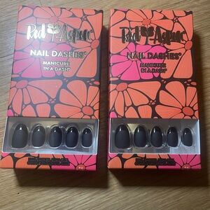 Red Aspen Black Press-On Nails Short Almond Matte